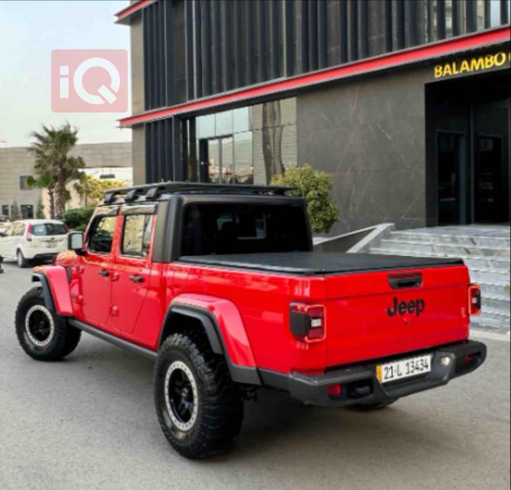 جيب جلاديتور